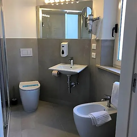 Oliva Hotel 3*